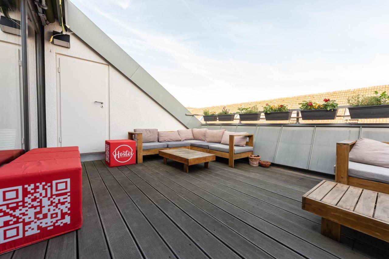 Hostel Mannheim Luaran gambar The terrace of the V Hotel