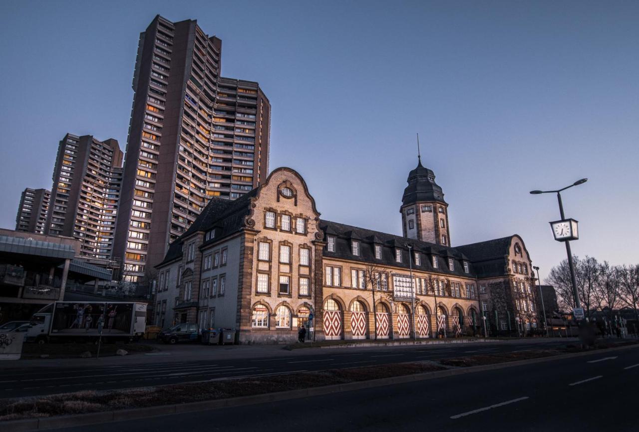 Hostel Mannheim Luaran gambar The station building